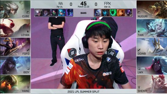 ROG绝神27二代电竞显示器带来全新双模体验